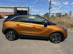 2017 Vauxhall Crossland X 1.2 Turbo Elite Nav in Orange — image 4