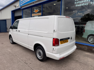 2020 Volkswagen Transporter 2.0 Tdi T30 Startline Panel Van 5dr Diesel Manual Lwb Euro 6 110 Ps in White — image 4
