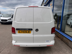 2020 Volkswagen Transporter 2.0 Tdi T30 Startline Panel Van 5dr Diesel Manual Lwb Euro 6 110 Ps in White — image 5