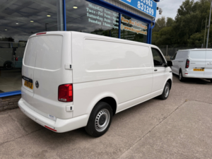 2020 Volkswagen Transporter 2.0 Tdi T30 Startline Panel Van 5dr Diesel Manual Lwb Euro 6 110 Ps in White — image 6