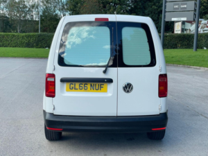2016 Volkswagen Caddy 2.0 Tdi C20 Bluemotion Tech Startline Swb Euro 6 (s/s) 5dr in White — image 6