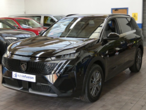 2025 Peugeot 5008 1.2 Allure SUV 5dr Petrol Hybrid E-Dsc6 Euro 6 (s/s) (145 Ps) in Black — image 2