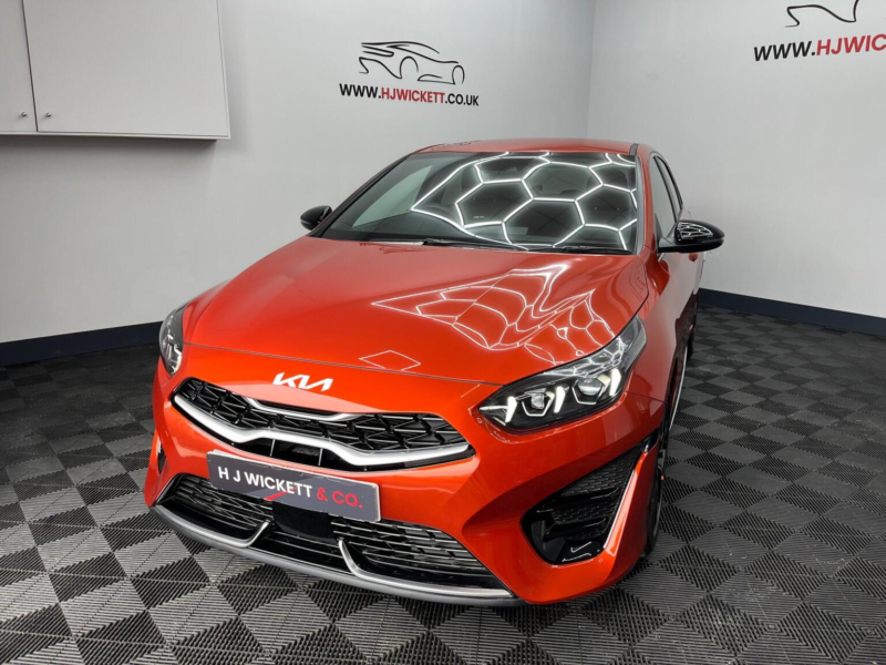 2024 Kia Ceed 1.5 T-Gdi Gt-Line Euro 6 (s/s) 5dr in Orange — image 1