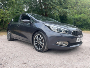 2015 Kia Ceed 1.6 Crdi Ecodynamics 4 Tech Euro 5 (s/s) 5dr in Silver — image 2