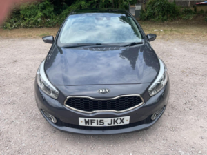 2015 Kia Ceed 1.6 Crdi Ecodynamics 4 Tech Euro 5 (s/s) 5dr in Silver — image 6