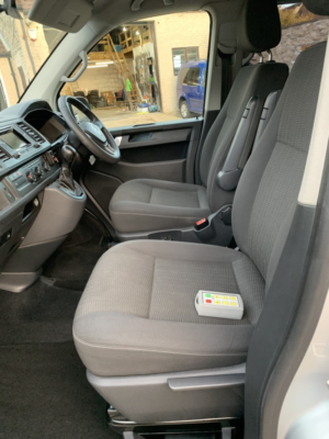 2017 Volkswagen Transporter Shuttle 2.0 Tdi Bluemotion Tech Se in Silver — image 5