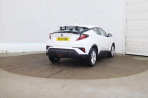 2021 Toyota C-Hr 1.8 Vvt-H Icon CVT Euro 6 (s/s) 5dr in White — image 6