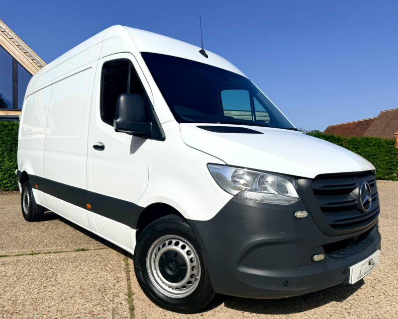 2022 Mercedes-Benz Sprinter 2.0 315 Cdi Premium Panel Van 5dr Diesel Manual Fwd L2 H2 Euro 6 (s/s) (150 Ps) in White — image 1