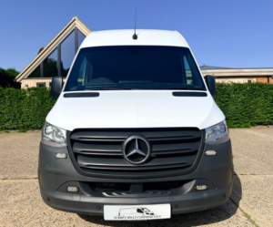 2022 Mercedes-Benz Sprinter 2.0 315 Cdi Premium Panel Van 5dr Diesel Manual Fwd L2 H2 Euro 6 (s/s) (150 Ps) in White — image 2