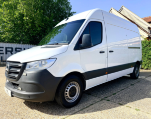 2022 Mercedes-Benz Sprinter 2.0 315 Cdi Premium Panel Van 5dr Diesel Manual Fwd L2 H2 Euro 6 (s/s) (150 Ps) in White — image 3