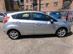 2016 Ford Fiesta 1.3 Zetec in Silver — image 3