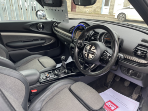 2015 MINI Clubman 1.5 Clubman Cooper in Grey — image 6