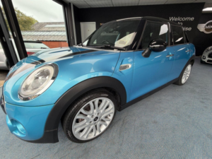 2015 MINI Hatch 2.0 Cooper S Auto Euro 6 (s/s) 5dr in Blue — image 5