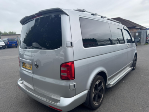 2016 Volkswagen Transporter 2.0 Tdi T32 Bluemotion Tech Highline in Silver — image 3