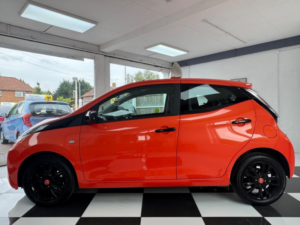 2015 Toyota Aygo 1.0 Vvt-I X-Cite X-Shift Euro 5 5dr Euro 5 in Orange — image 4