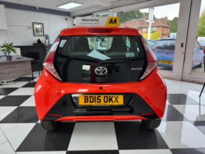 2015 Toyota Aygo 1.0 Vvt-I X-Cite X-Shift Euro 5 5dr Euro 5 in Orange — image 6