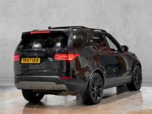 2018 Land Rover Discovery 2.0 Sd4 Hse Luxury Auto 4WD Euro 6 (s/s) 5dr in Black — image 5