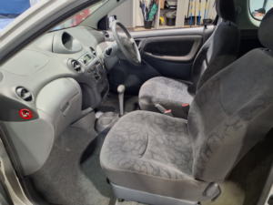 2003 Toyota Yaris 1.3 Vvt-I 16v Gls in Silver — image 5