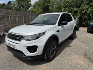 2019 Land Rover Discovery Sport 2.0 Td4 Landmark SUV 5dr Diesel Auto 4WD Euro 6 (s/s) (180 Ps) in White — image 3