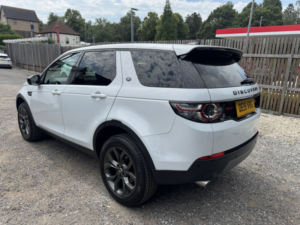 2019 Land Rover Discovery Sport 2.0 Td4 Landmark SUV 5dr Diesel Auto 4WD Euro 6 (s/s) (180 Ps) in White — image 4