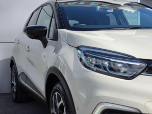 2017 Renault Captur 1.2 Tce Energy Signature X Nav Edc Euro 6 (s/s) 5dr in White — image 2