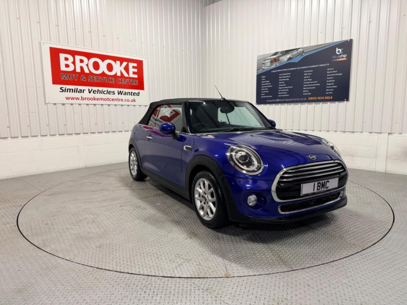 2018 MINI Convertible 1.5 Cooper Classic Euro 6 (s/s) 2dr in Blue — image 1