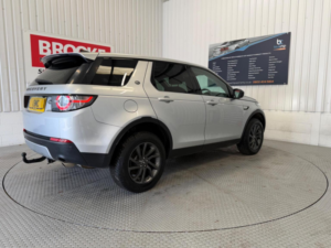 2018 Land Rover Discovery Sport 2.0 Td4 Hse Auto 4WD Euro 6 (s/s) 5dr in Silver — image 4