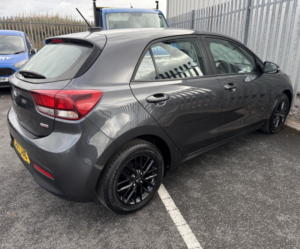 2017 Kia Rio 2 1.0 T-Gdi in Grey — image 5