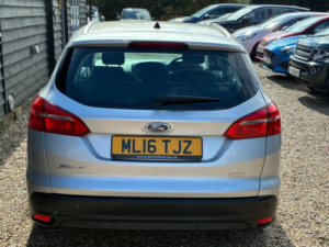 2016 Ford Focus 1.0t Ecoboost Titanium Auto Euro 6 (s/s) 5dr in Silver — image 6