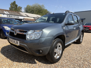 2013 Dacia Duster 1.5 Dci Laureate in Grey — image 5