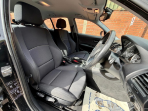 2009 BMW 1 Series 2.0 116i Sport Euro 5 5dr in Black — image 3