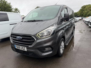 2019 Ford Transit Custom Custom Limited Crew Van in White — image 2