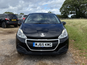 2015 Peugeot 208 1.0 Puretech Active in Black — image 6