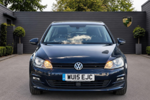 2015 Volkswagen Golf 1.4 Tsi Bluemotion Tech Match Euro 5 (s/s) 5dr in Blue — image 3