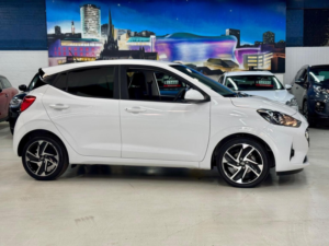 2021 Hyundai I10 1.0 Premium Euro 6 (s/s) 5dr in White — image 2