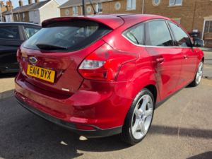 2014 Ford Focus 1.0t Ecoboost Titanium X Hatchback 5dr Petrol Manual Euro 5 (s/s) (125 Ps) in Red — image 4