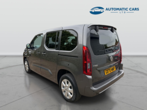 2021 Vauxhall Combo Life Se S/s Manual in Grey — image 4