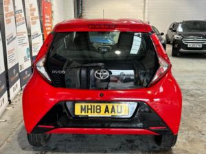 2018 Toyota Aygo 1.0 Vvt-I X-Play Euro 6 5dr in Red — image 4