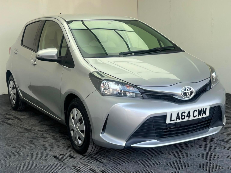 2014 Toyota Yaris 1.33 Dual Vvt-I Icon Multidrive S Euro 6 5dr in Silver — image 1