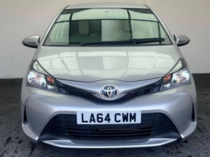 2014 Toyota Yaris 1.33 Dual Vvt-I Icon Multidrive S Euro 6 5dr in Silver — image 2