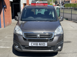 2018 Peugeot Partner Tepee 1.2 Puretech Active in Grey — image 2