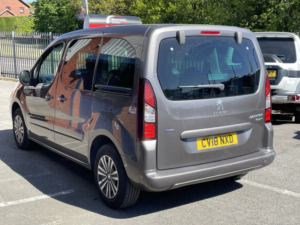2018 Peugeot Partner Tepee 1.2 Puretech Active in Grey — image 4