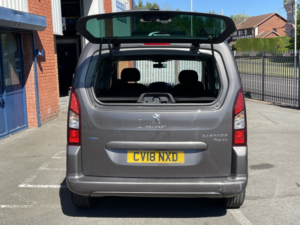 2018 Peugeot Partner Tepee 1.2 Puretech Active in Grey — image 6