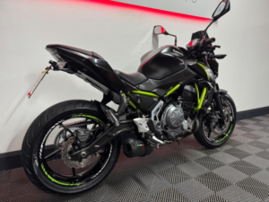 2018 Kawasaki Z650 650 Supernaked Euro 4 in Black — image 3