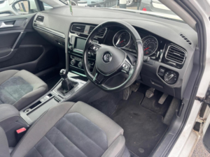 2014 Volkswagen Golf 1.4 Tsi Bluemotion Tech Act Gt Euro 6 (s/s) 5dr in White — image 2