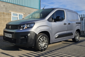 2022 Peugeot Partner 1.5 Partner Standard 1000 Professional Premium Bhdi 100 Manual in Grey — image 6