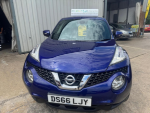 2016 Nissan Juke 1.2 Dig-T N-Connecta Euro 6 (s/s) 5dr in Blue — image 2