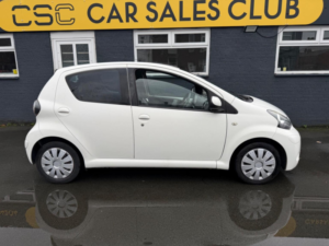 2012 Toyota Aygo 1.0 Vvt-I Ice Euro 5 5dr in White — image 3