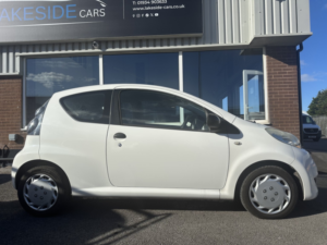 2010 Citroen C1 1.0 I Splash in White — image 2