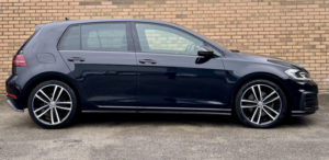 2017 Volkswagen Golf 2.0 Tdi Gtd in Black — image 4